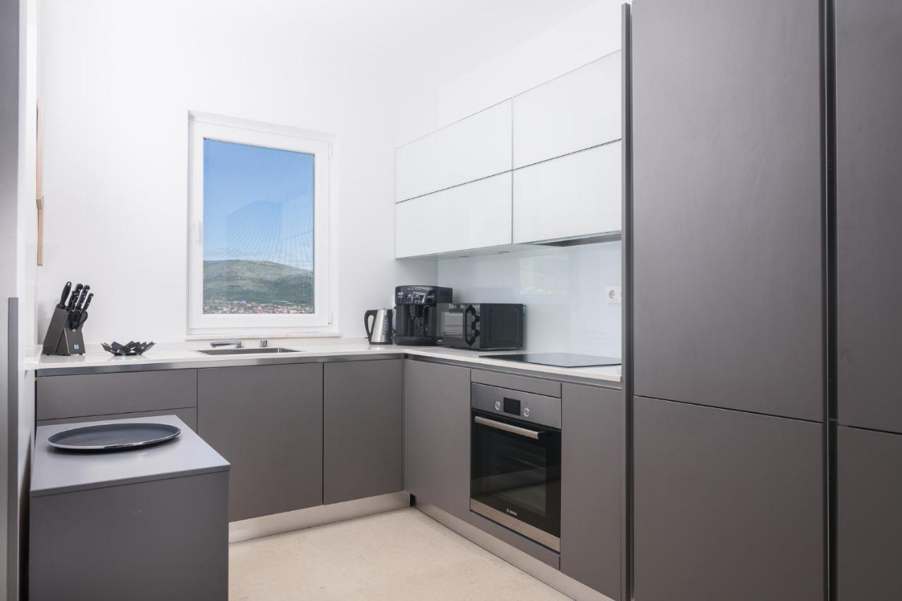 L&L Luxury Apartment 1 Donji Okrug  Екстер'єр фото