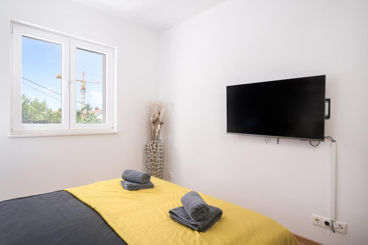 L&L Luxury Apartment 1 Donji Okrug  Екстер'єр фото